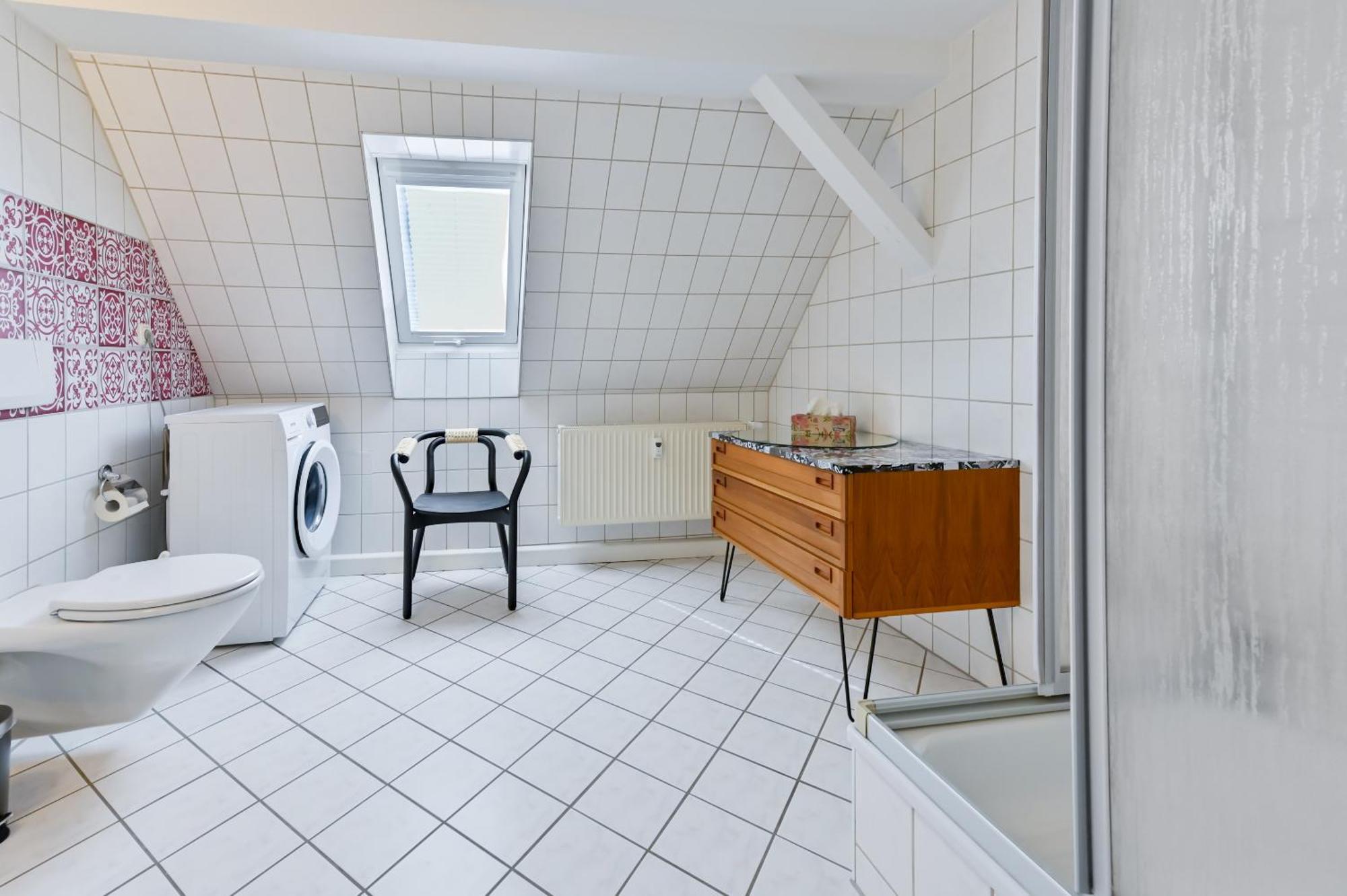 Premium Quartier Clara , Karl Und Fritz Auf Dem Kassberg Mit Eigenem Stellplatz Apartment Кемниц Стая снимка