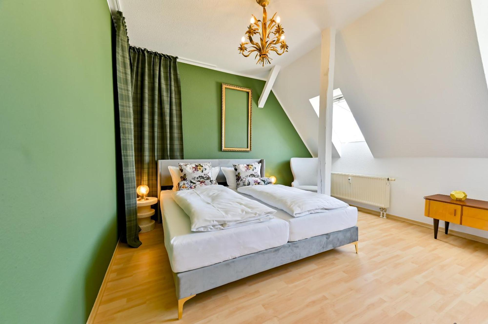 Premium Quartier Clara , Karl Und Fritz Auf Dem Kassberg Mit Eigenem Stellplatz Apartment Кемниц Екстериор снимка
