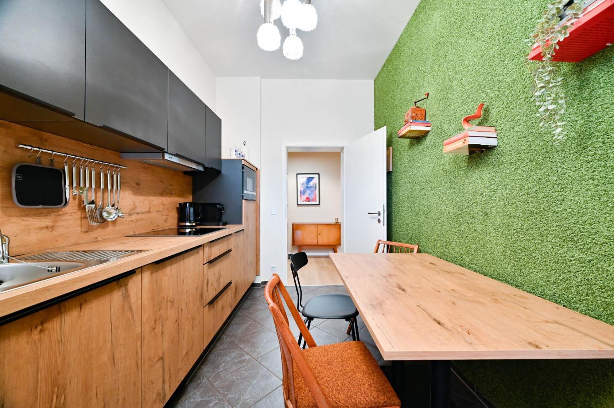Premium Quartier Clara , Karl Und Fritz Auf Dem Kassberg Mit Eigenem Stellplatz Apartment Кемниц Екстериор снимка
