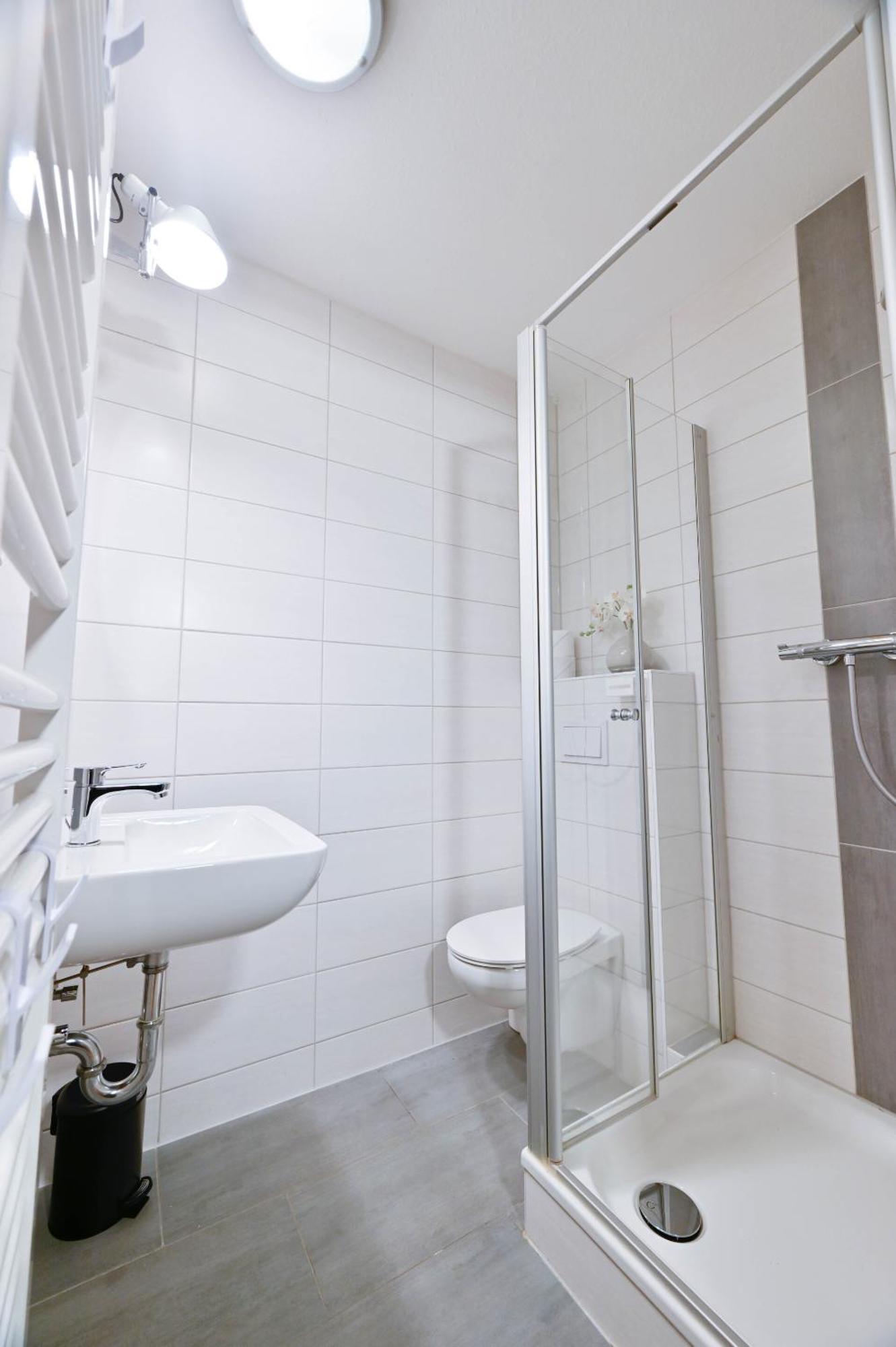 Premium Quartier Clara , Karl Und Fritz Auf Dem Kassberg Mit Eigenem Stellplatz Apartment Кемниц Стая снимка